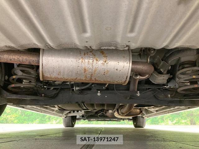 Nissan SERENA 2016-09 8728858-18
