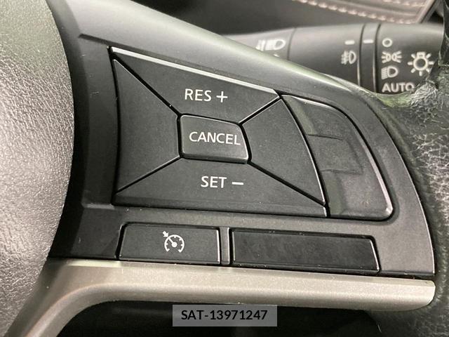 Nissan SERENA 2016-09 8728858-6
