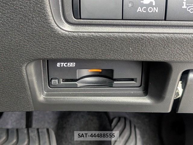 Nissan SERENA 2026-02 8728921-9