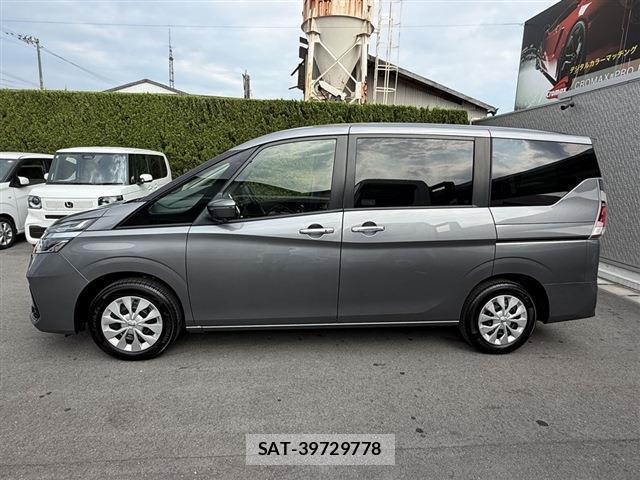 Nissan SERENA 2022-07 8728974-2