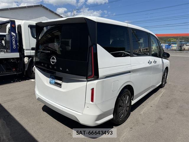 Nissan SERENA 2023-07 8728976-1