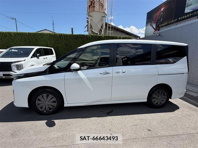 Nissan SERENA 2023-07 8728976-2