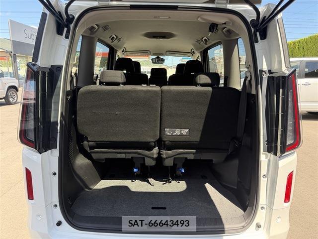 Nissan SERENA 2023-07 8728976-9