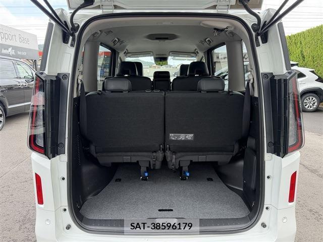 Nissan SERENA 2023-07 8728984-10