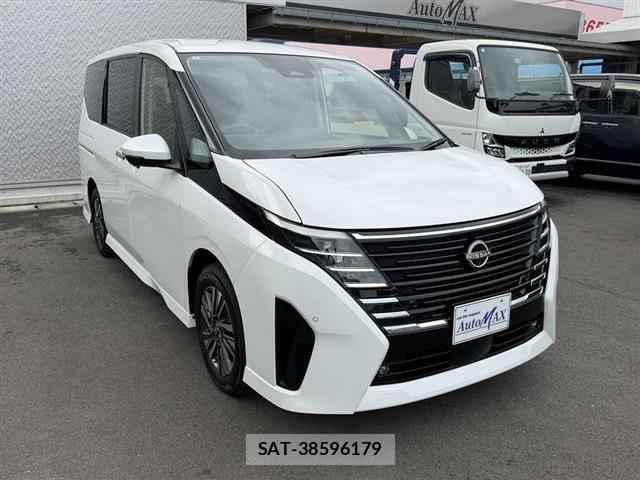 Nissan SERENA 2023-07 8728984-5