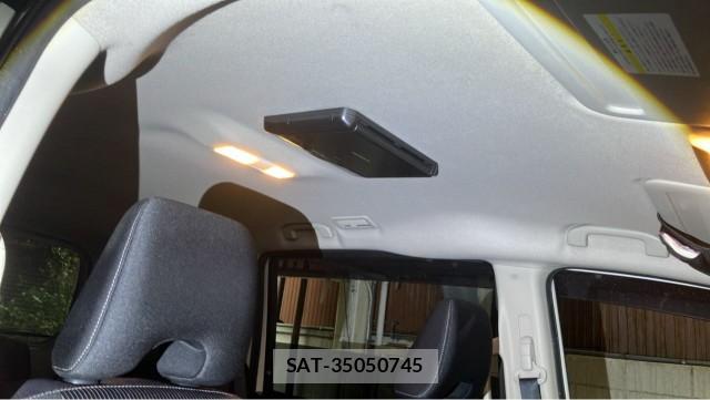Nissan SERENA 2018-01 8729538-15