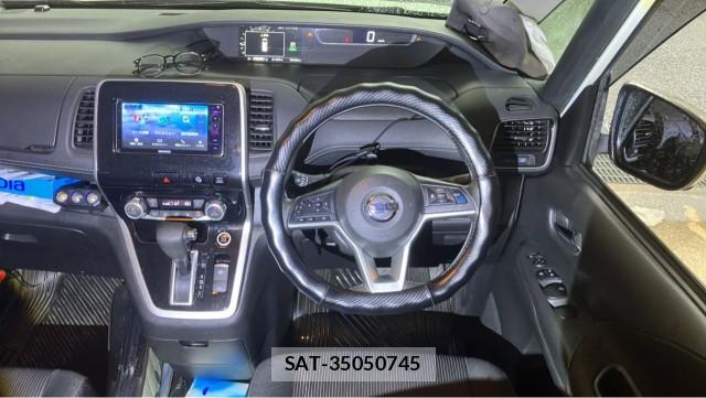 Nissan SERENA 2018-01 8729538-16