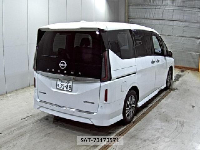 Nissan SERENA 2023-07 8730022-3