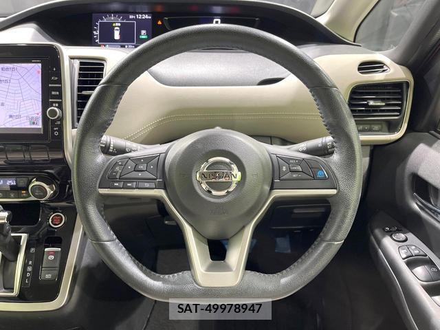 Nissan SERENA 2016-08 8730340-11