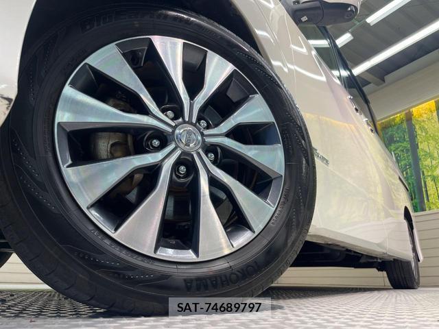 Nissan SERENA 2016-10 8730836-13