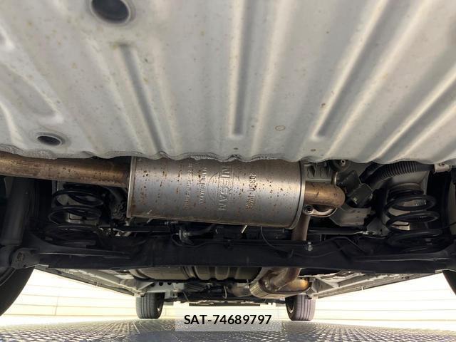 Nissan SERENA 2016-10 8730836-18