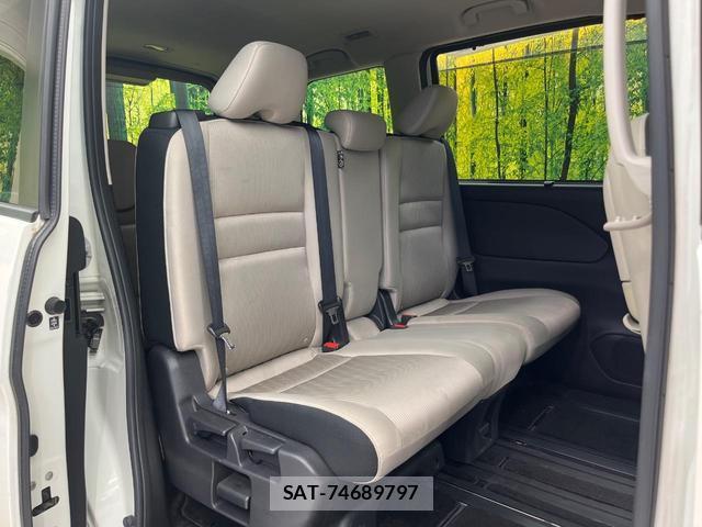 Nissan SERENA 2016-10 8730836-8