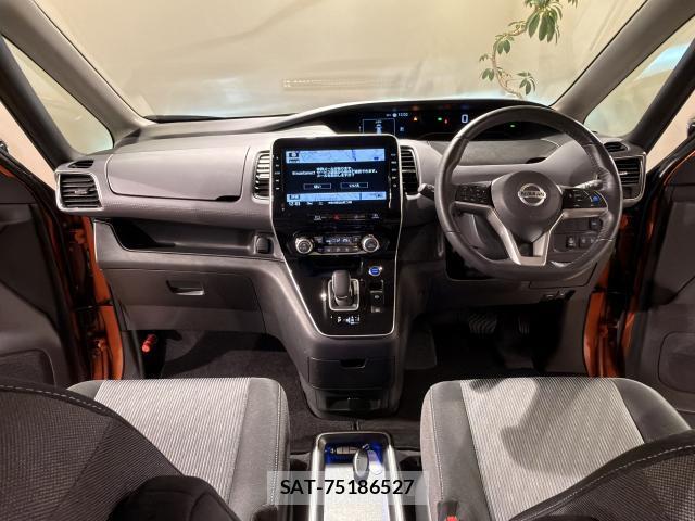 Nissan SERENA 2022-03 8730891-2