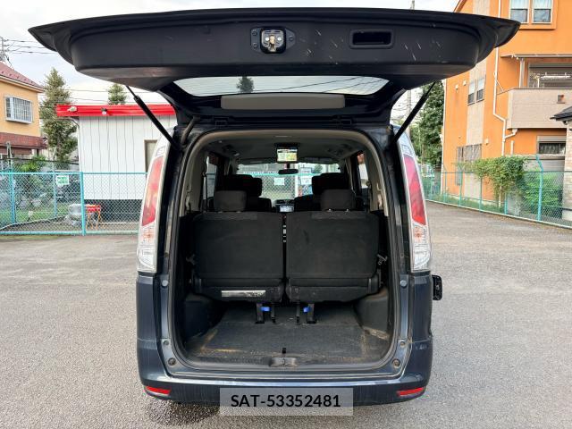 Nissan SERENA 2010-11 8731070-17
