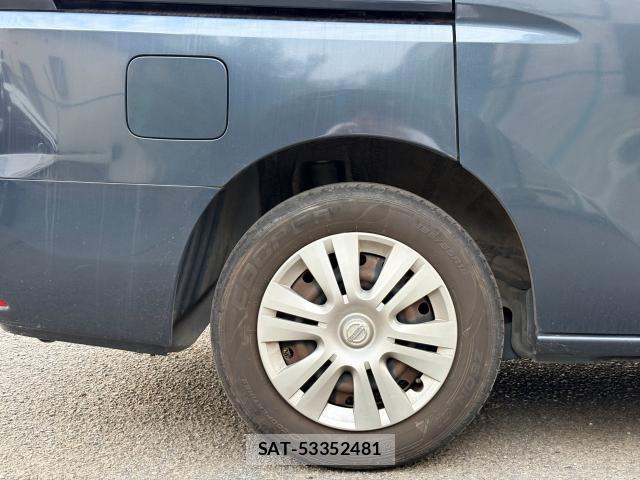 Nissan SERENA 2010-11 8731070-18