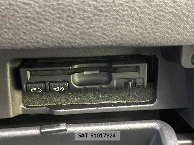 Nissan SERENA 2017 8731229-6