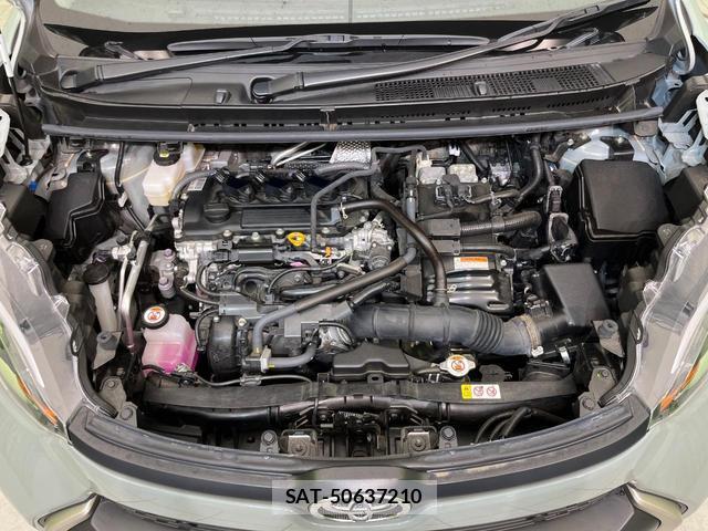 Toyota SIENTA 2023-10 8725783-17