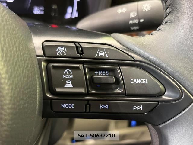 Toyota SIENTA 2023-10 8725783-4