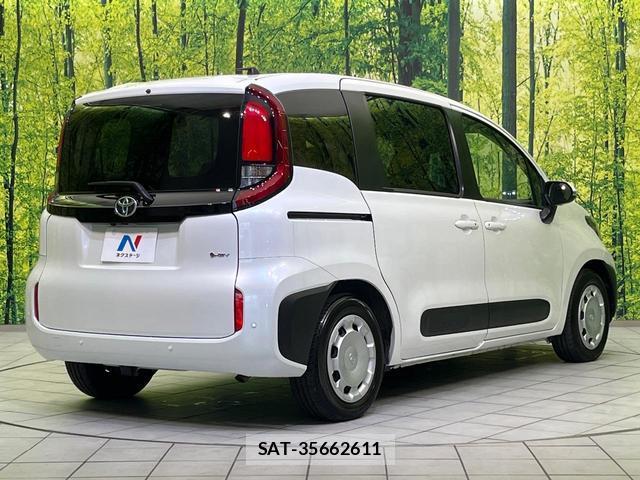 Toyota SIENTA 2024-09 8725877-17