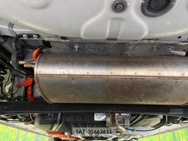 Toyota SIENTA 2024-09 8725877-19