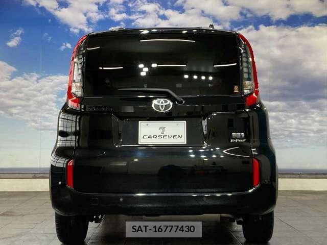 Toyota SIENTA 2023-03 8725892-15