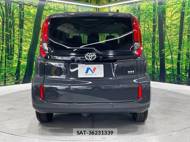 Toyota SIENTA 2023-10 8725937-15