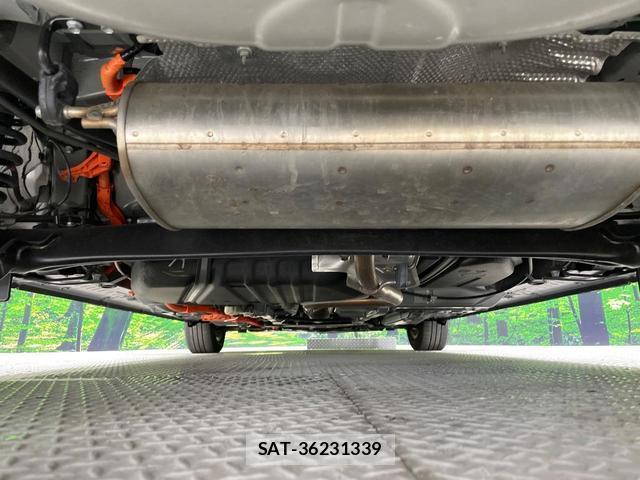 Toyota SIENTA 2023-10 8725937-18
