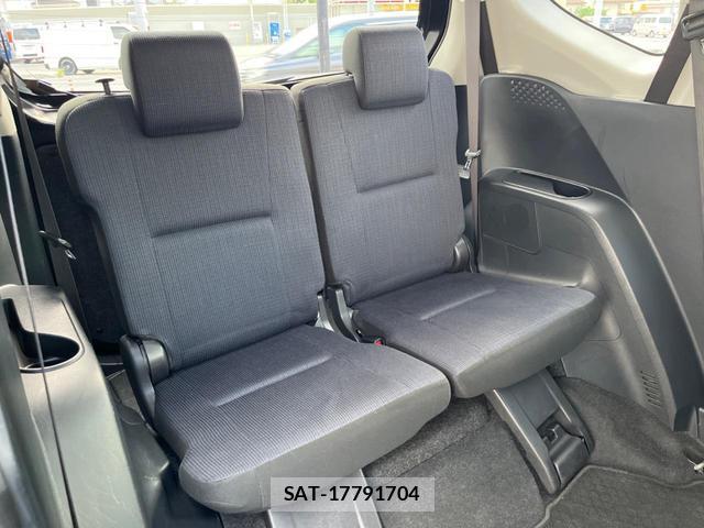 Toyota SIENTA 2016-07 8726355-10