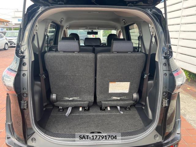 Toyota SIENTA 2016-07 8726355-11