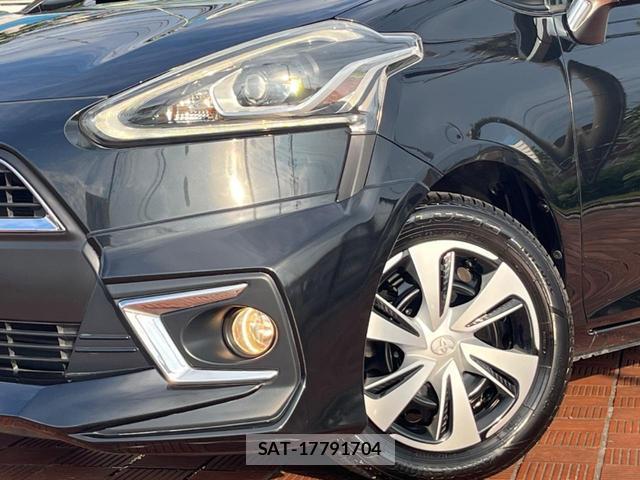 Toyota SIENTA 2016-07 8726355-12