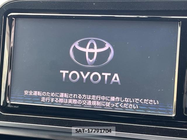Toyota SIENTA 2016-07 8726355-2