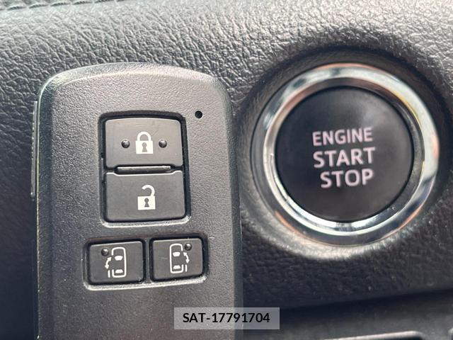 Toyota SIENTA 2016-07 8726355-7