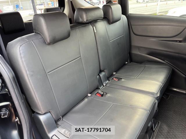 Toyota SIENTA 2016-07 8726355-9