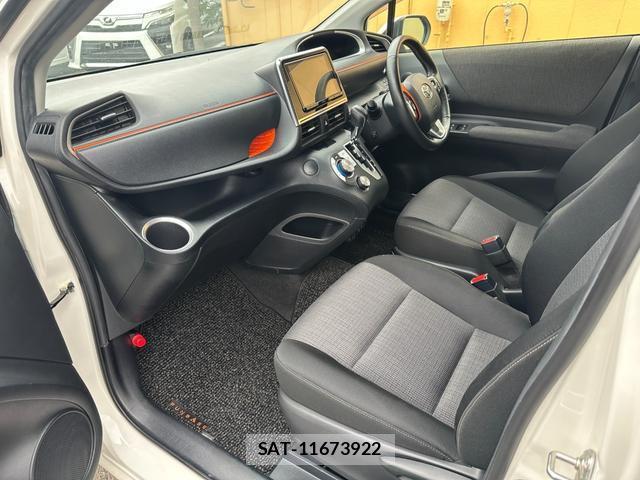 Toyota SIENTA 2018-11 8726464-13