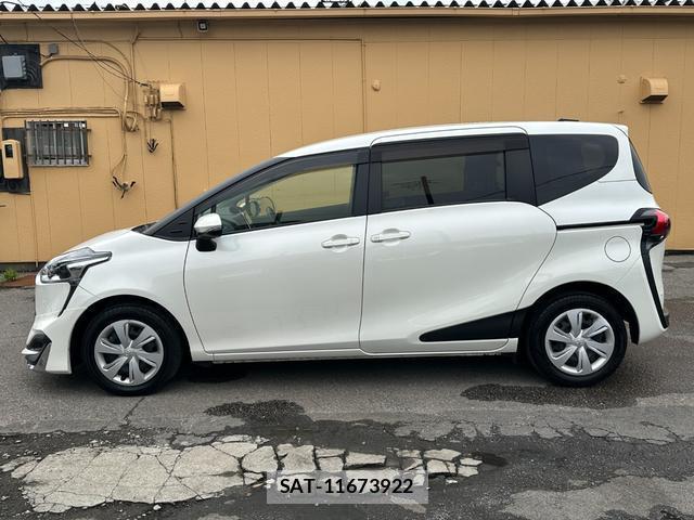Toyota SIENTA 2018-11 8726464-19