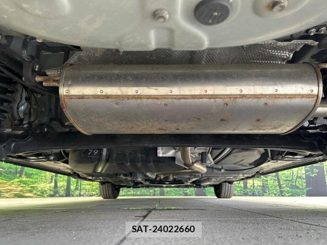 Toyota SIENTA 2024-10 8726696-18