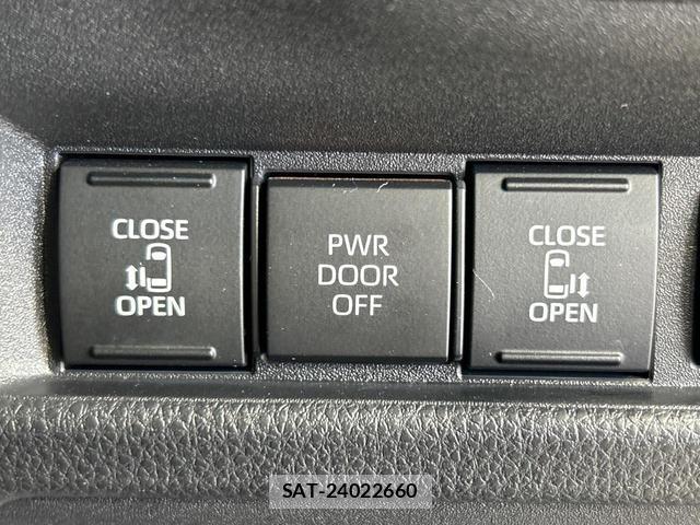Toyota SIENTA 2024-10 8726696-4