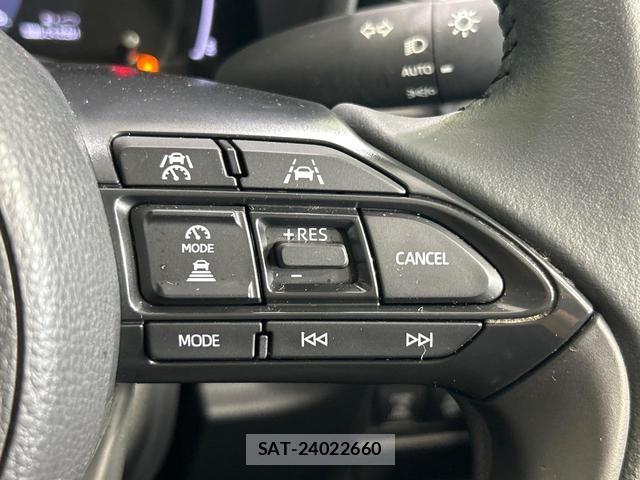 Toyota SIENTA 2024-10 8726696-6