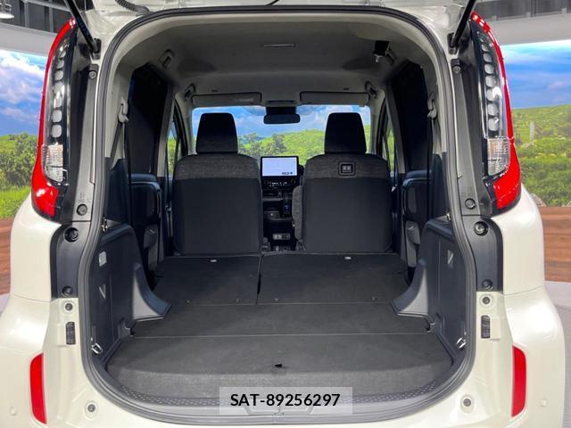 Toyota SIENTA 2022-11 8726770-10
