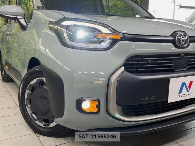 Toyota SIENTA 2023-12 8726818-13