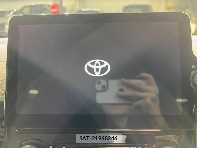 Toyota SIENTA 2023-12 8726818-2