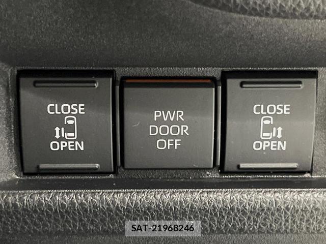 Toyota SIENTA 2023-12 8726818-4