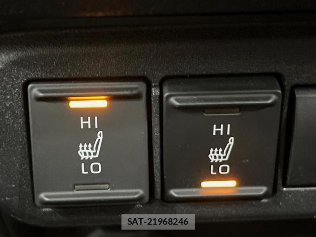 Toyota SIENTA 2023-12 8726818-7