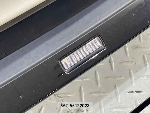 Toyota SIENTA 2024-09 8726985-2