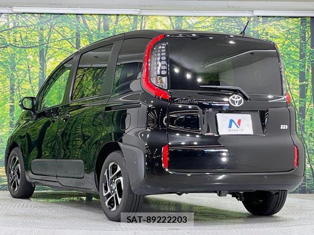 Toyota SIENTA 2023-11 8727007-16