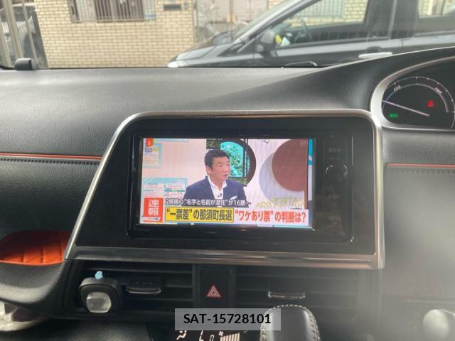 Toyota SIENTA 2015-11 8727289-10