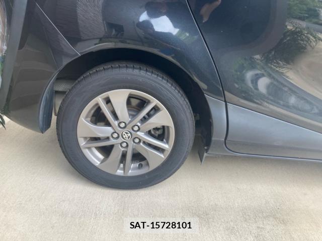 Toyota SIENTA 2015-11 8727289-12