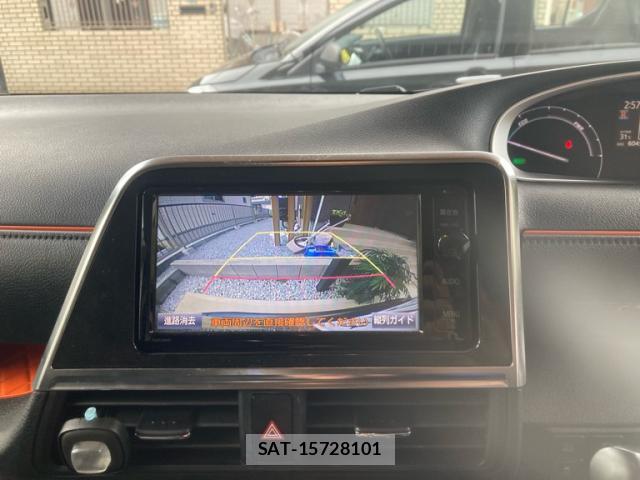 Toyota SIENTA 2015-11 8727289-9