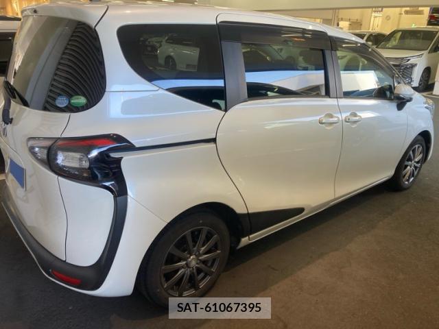 Toyota SIENTA 2016-08 8727690-2
