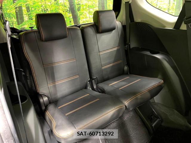 Toyota SIENTA 2016-07 8727872-11